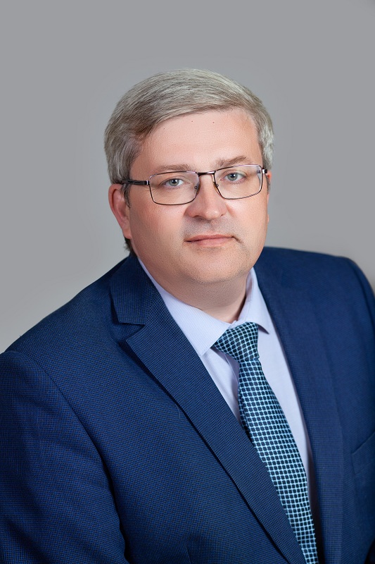 Швецов Эдуард Владимирович.